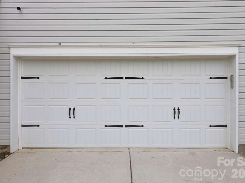 310 Askin Lane, Salisbury, NC 28146.  MLS# CAR4381077, YatesRealty ID 25421. 