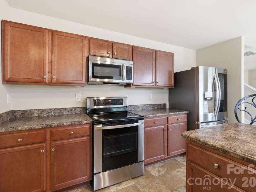 310 Askin Lane, Salisbury, NC 28146.  MLS# CAR4381077, YatesRealty ID 25421. 