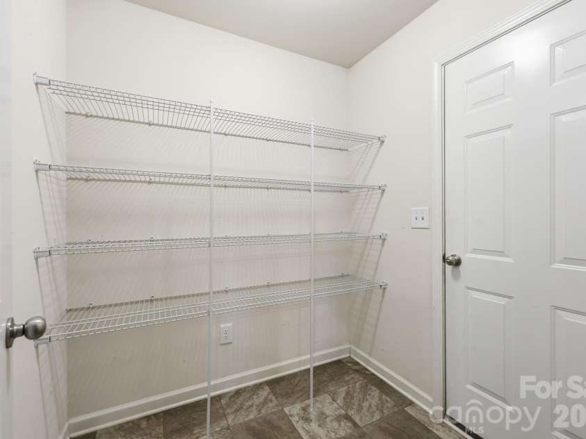 310 Askin Lane, Salisbury, NC 28146.  MLS# CAR4381077, YatesRealty ID 25421. 