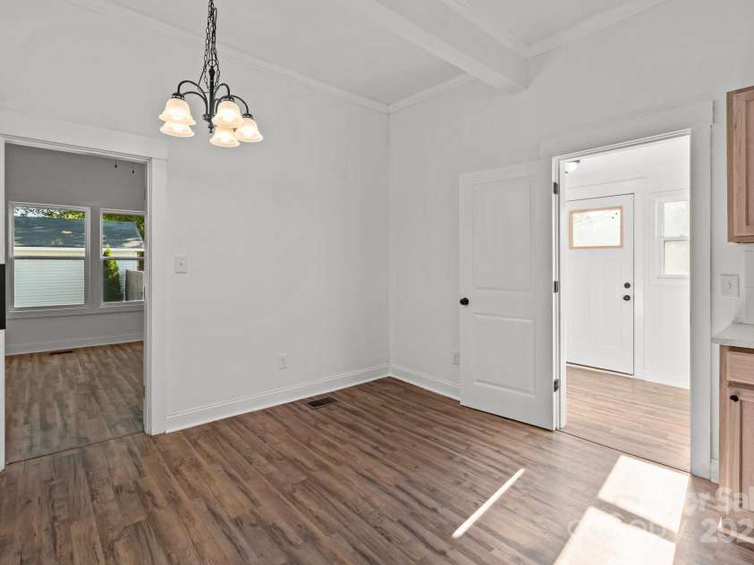 225 York Avenue, Kannapolis, NC 28083.  MLS# CAR4268715, YatesRealty ID 25422. 