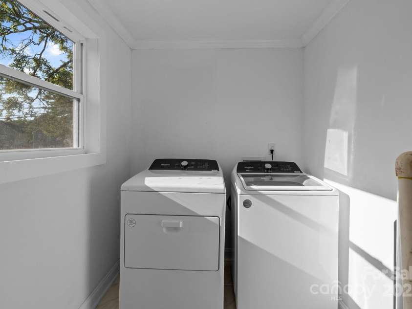 225 York Avenue, Kannapolis, NC 28083.  MLS# CAR4268715, YatesRealty ID 25422. 