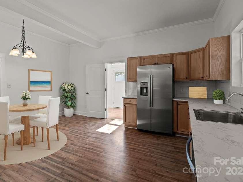 225 York Avenue, Kannapolis, NC 28083.  MLS# CAR4268715, YatesRealty ID 25422. 