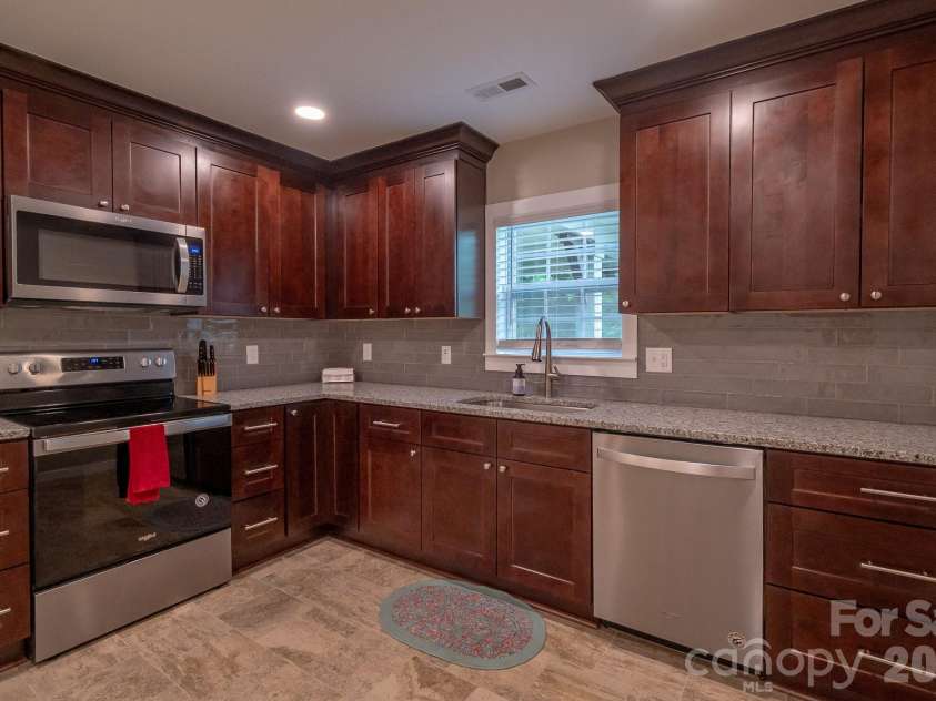 310 Groves Avenue, Albemarle, NC 28001.  MLS# CAR4377276, YatesRealty ID 25422. 