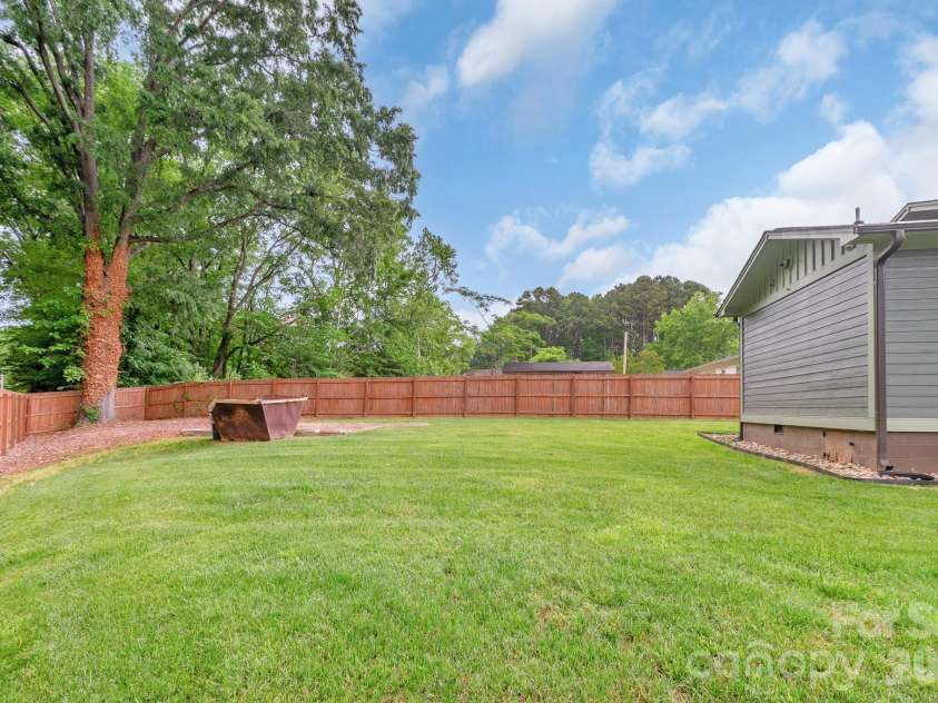 310 Groves Avenue, Albemarle, NC 28001.  MLS# CAR4377276, YatesRealty ID 25422. 