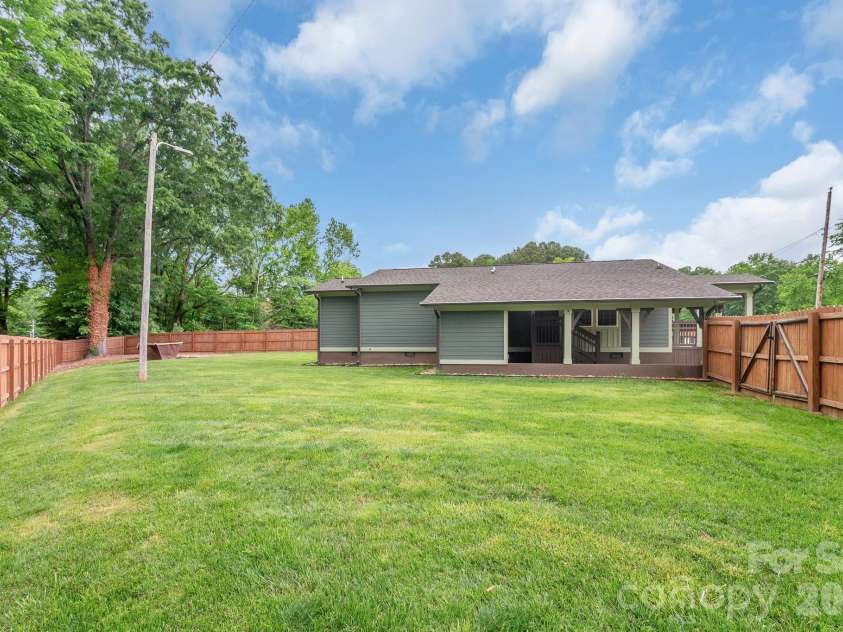 310 Groves Avenue, Albemarle, NC 28001.  MLS# CAR4377276, YatesRealty ID 25422. 