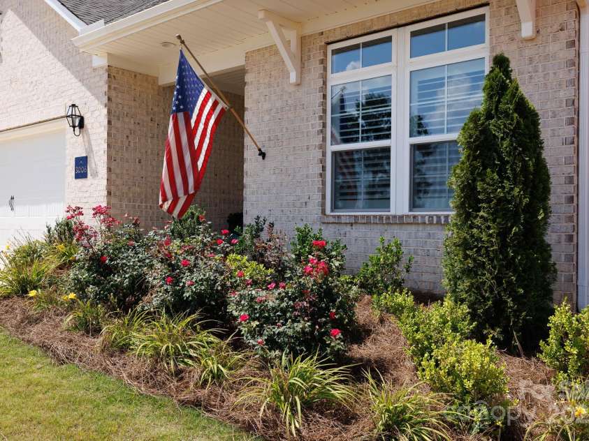 3006 Constitution Lane, Gastonia, NC 28056.  MLS# CAR4314652, YatesRealty ID 25424. 