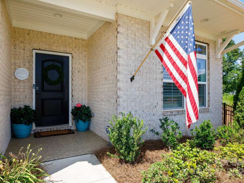 3006 Constitution Lane, Gastonia, NC 28056.  MLS# CAR4314652, YatesRealty ID 25424. 