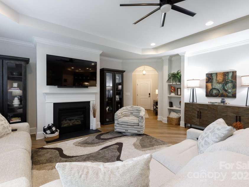 3006 Constitution Lane, Gastonia, NC 28056.  MLS# CAR4314652, YatesRealty ID 25424. 