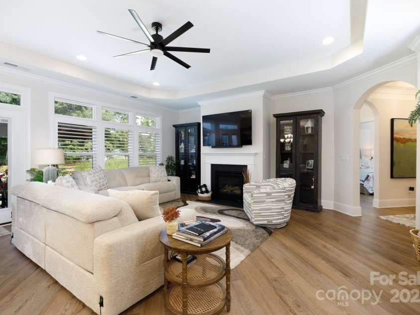 3006 Constitution Lane, Gastonia, NC 28056.  MLS# CAR4314652, YatesRealty ID 25424. 