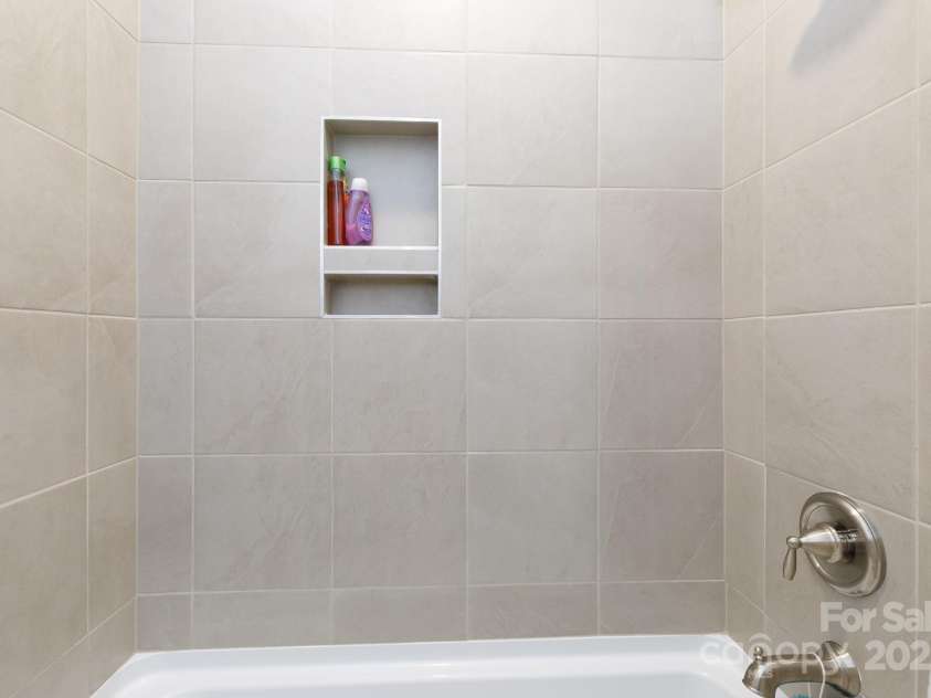 3006 Constitution Lane, Gastonia, NC 28056.  MLS# CAR4314652, YatesRealty ID 25424. 