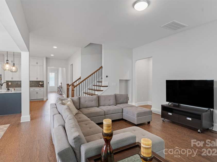 1390 Cedardale Lane, Denver, NC 28037.  MLS# CAR4247422, YatesRealty ID 25425. 