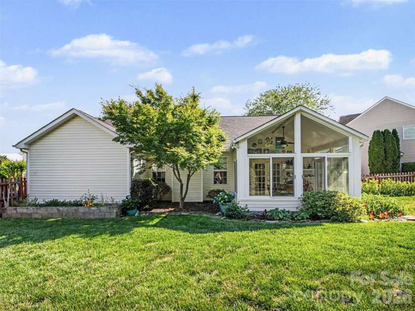 2260 Shumard Circle, Indian Trail, NC 28079.  MLS# CAR4382977, YatesRealty ID 25426. 