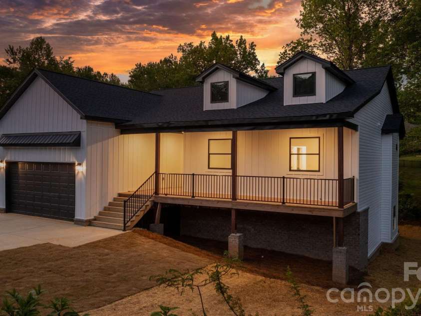 47 Tennyson Drive, Taylorsville, NC 28681.  MLS# CAR4381105, YatesRealty ID 25428. 