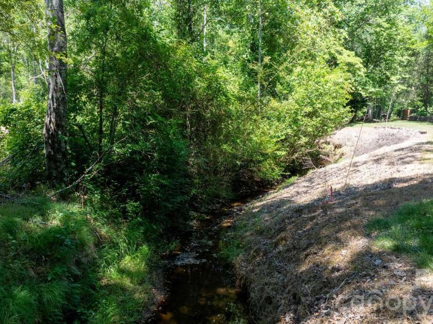 47 Tennyson Drive, Taylorsville, NC 28681.  MLS# CAR4381105, YatesRealty ID 25428. 