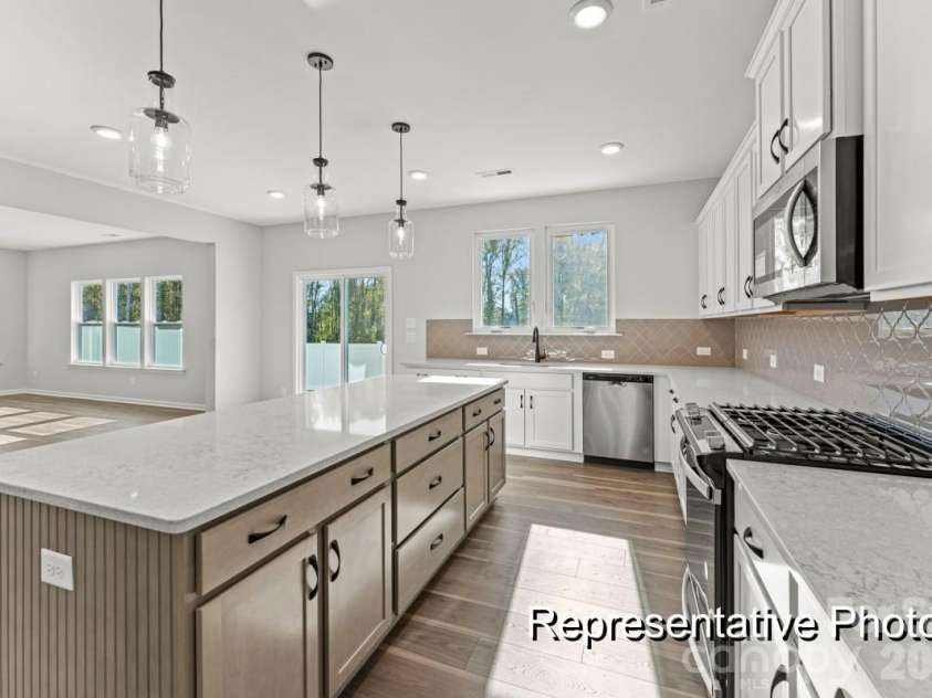 1846 Hunter Oaks Lane, Lincolnton, NC 28092.  MLS# CAR4338028, YatesRealty ID 2543. 