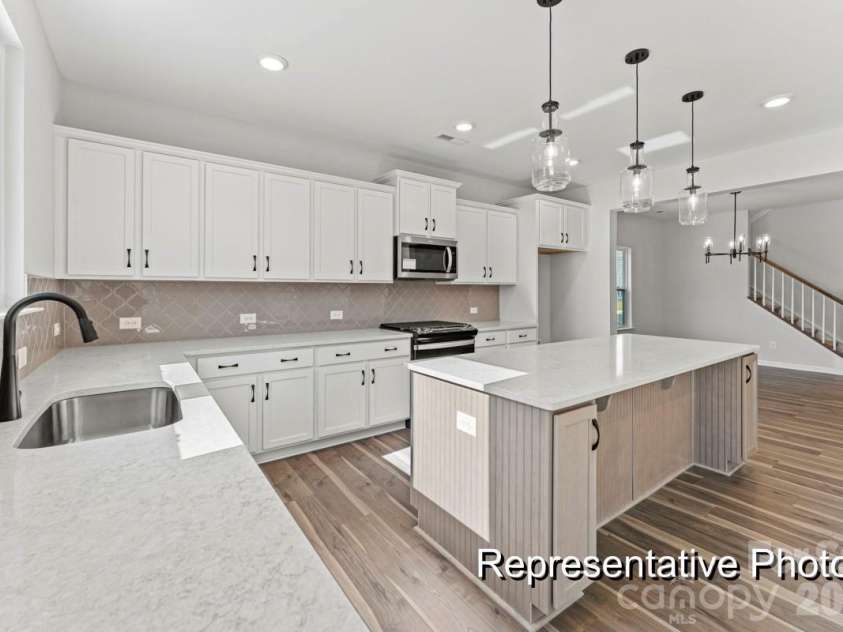 1846 Hunter Oaks Lane, Lincolnton, NC 28092.  MLS# CAR4338028, YatesRealty ID 2543. 