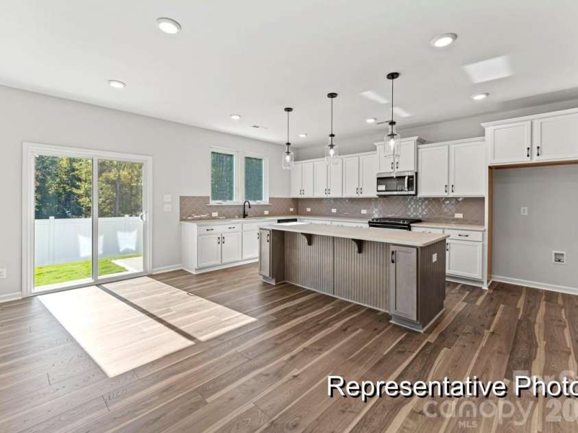 1846 Hunter Oaks Lane, Lincolnton, NC 28092.  MLS# CAR4338028, YatesRealty ID 2543. 