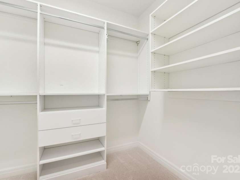 572 Church Street, Charlotte, NC 28202.  MLS# CAR4222410, YatesRealty ID 2543. 