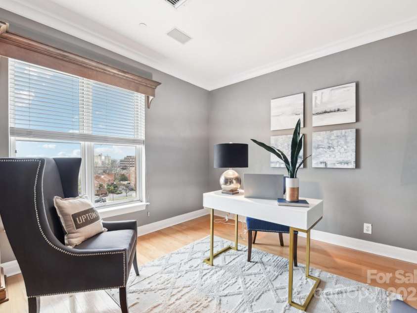 572 Church Street, Charlotte, NC 28202.  MLS# CAR4222410, YatesRealty ID 2543. 