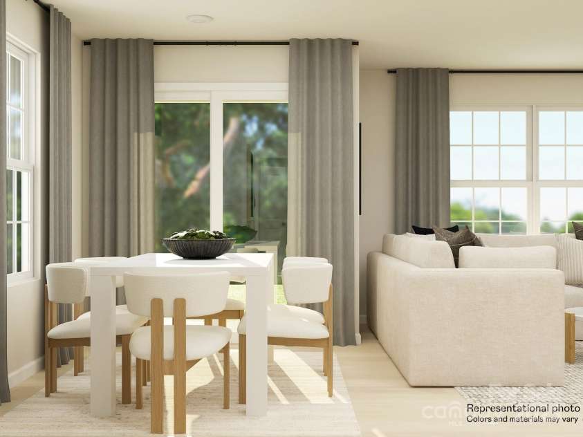 10044 Greystar Lane, Charlotte, NC 28213.  MLS# CAR4279862, YatesRealty ID 25430. Breakfast Area