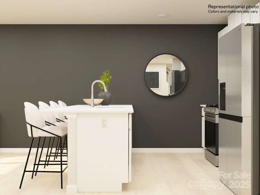 10044 Greystar Lane, Charlotte, NC 28213.  MLS# CAR4279862, YatesRealty ID 25430. Kitchen