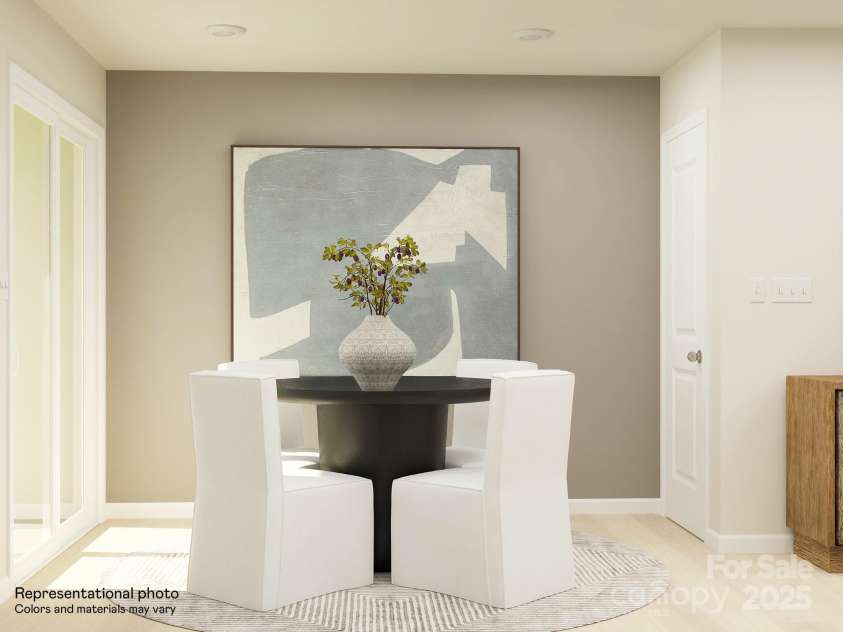 10048 Greystar Lane, Charlotte, NC 28213.  MLS# CAR4279871, YatesRealty ID 25431. Dining Room