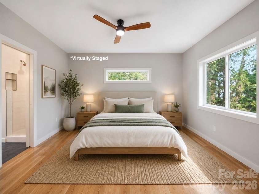 14 Da Vinci Court, Asheville, NC 28806.  MLS# CAR4382052, YatesRealty ID 25432. 