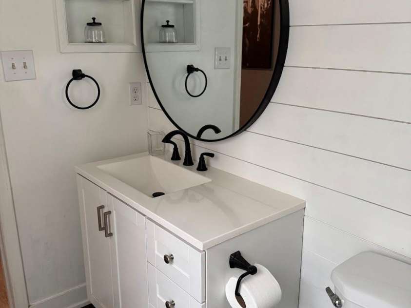 328 Glenridge Court, Indian Trail, NC 28079.  MLS# CAR4274374, YatesRealty ID 25433. Master Ensuite