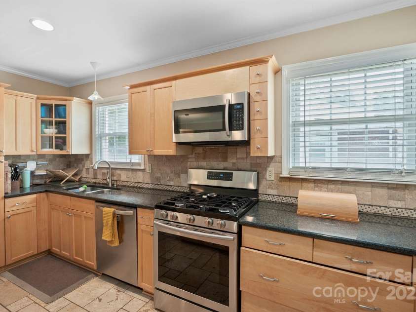 3612 Trent Street, Charlotte, NC 28209.  MLS# CAR4271192, YatesRealty ID 25435. 