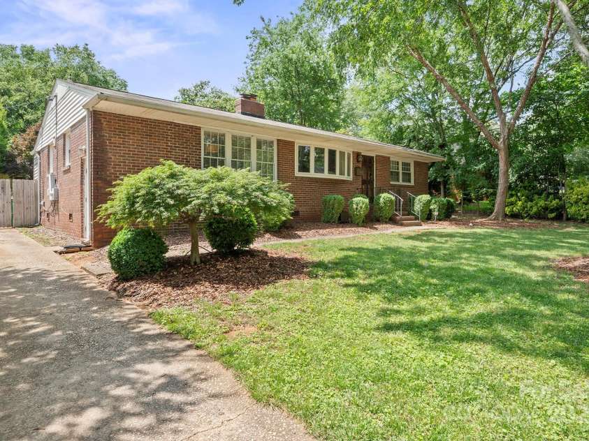 3612 Trent Street, Charlotte, NC 28209.  MLS# CAR4271192, YatesRealty ID 25435. 