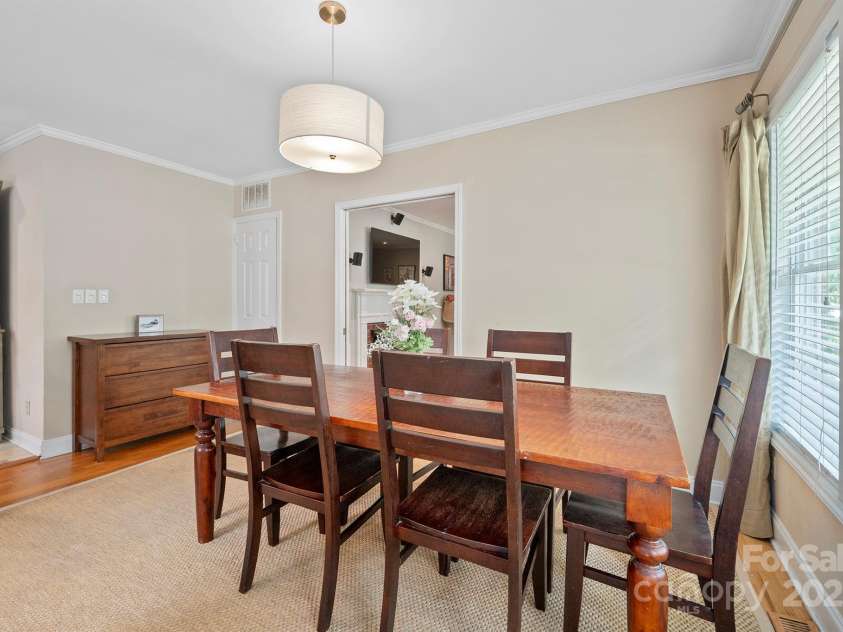 3612 Trent Street, Charlotte, NC 28209.  MLS# CAR4271192, YatesRealty ID 25435. 