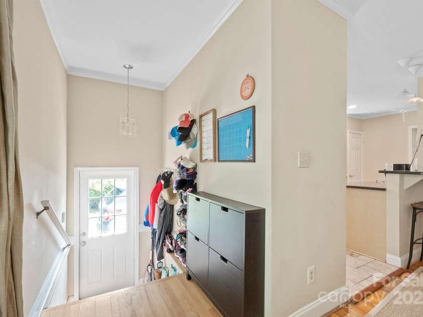 3612 Trent Street, Charlotte, NC 28209.  MLS# CAR4271192, YatesRealty ID 25435. Drop zone and driveway entrance