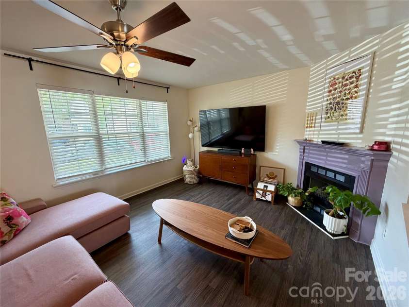 732 Rock Lake Glen, Fort Mill, SC 29715.  MLS# CAR4370811, YatesRealty ID 25435. 