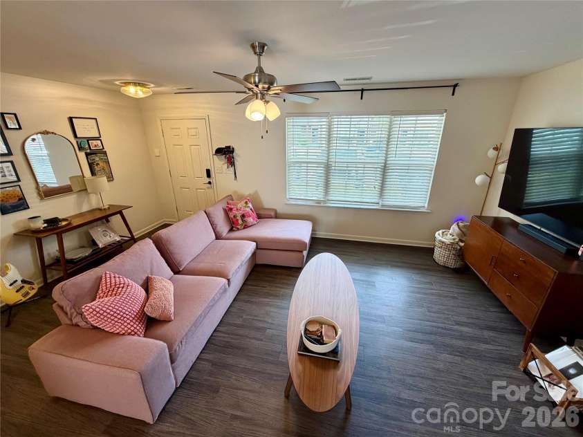 732 Rock Lake Glen, Fort Mill, SC 29715.  MLS# CAR4370811, YatesRealty ID 25435. 