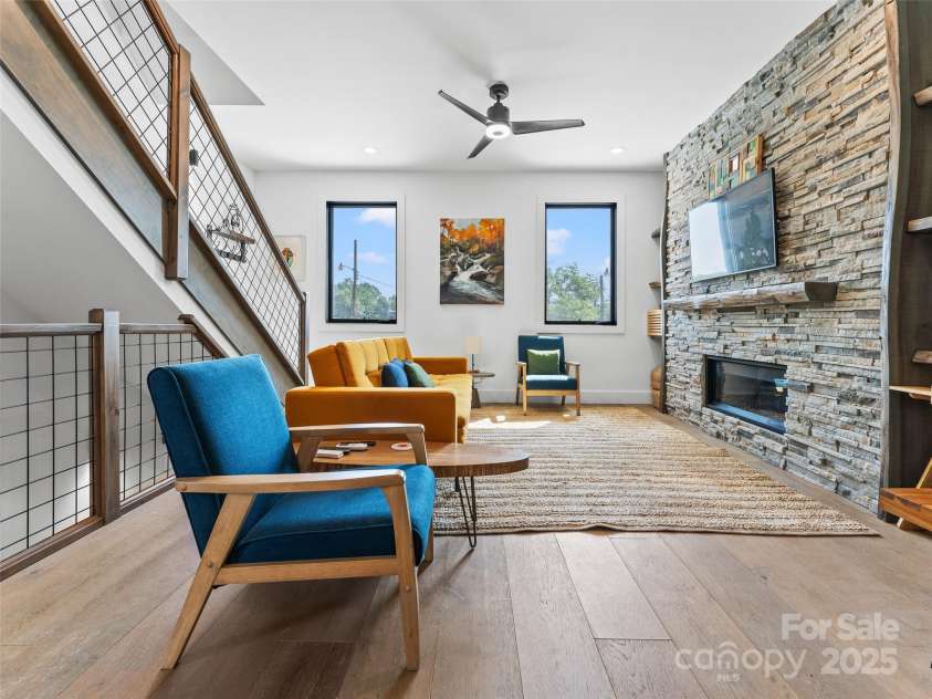 26 Carrick Lane, Brevard, NC 28712.  MLS# CAR4274247, YatesRealty ID 25436. 