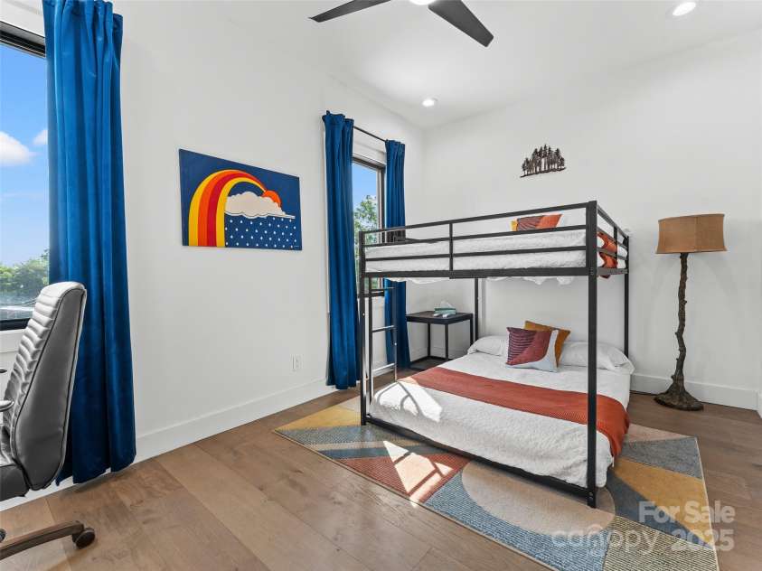 26 Carrick Lane, Brevard, NC 28712.  MLS# CAR4274247, YatesRealty ID 25436. 