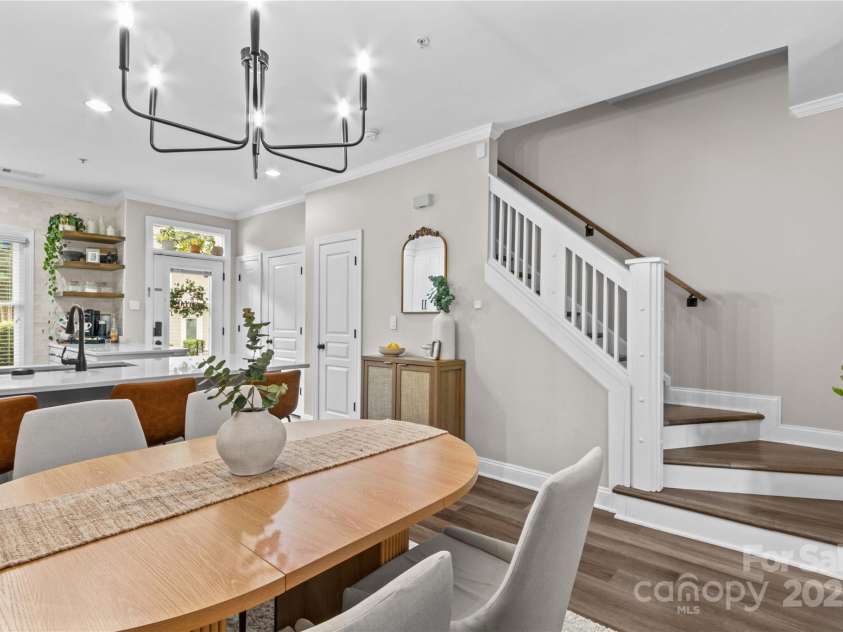 1013 Park West Drive, Charlotte, NC 28209.  MLS# CAR4274640, YatesRealty ID 25437. New Stairs/Railing