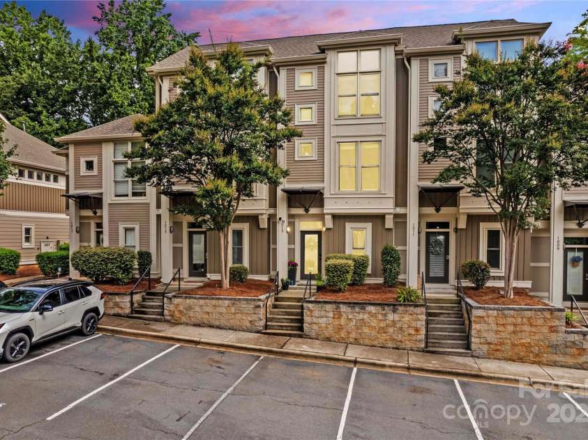 1013 Park West Drive, Charlotte, NC 28209.  MLS# CAR4274640, YatesRealty ID 25437. Night time lighting