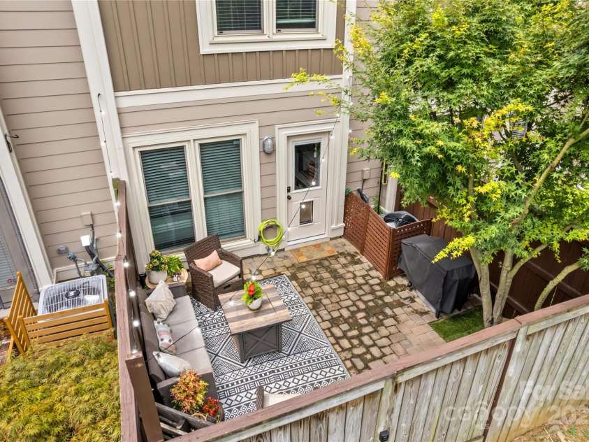 1013 Park West Drive, Charlotte, NC 28209.  MLS# CAR4274640, YatesRealty ID 25437. Overview of the Porch