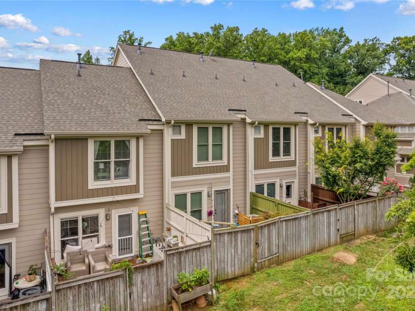 1013 Park West Drive, Charlotte, NC 28209.  MLS# CAR4274640, YatesRealty ID 25437. Rear Side View