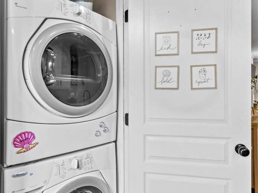 1013 Park West Drive, Charlotte, NC 28209.  MLS# CAR4274640, YatesRealty ID 25437. Stackable Washer/Dryer