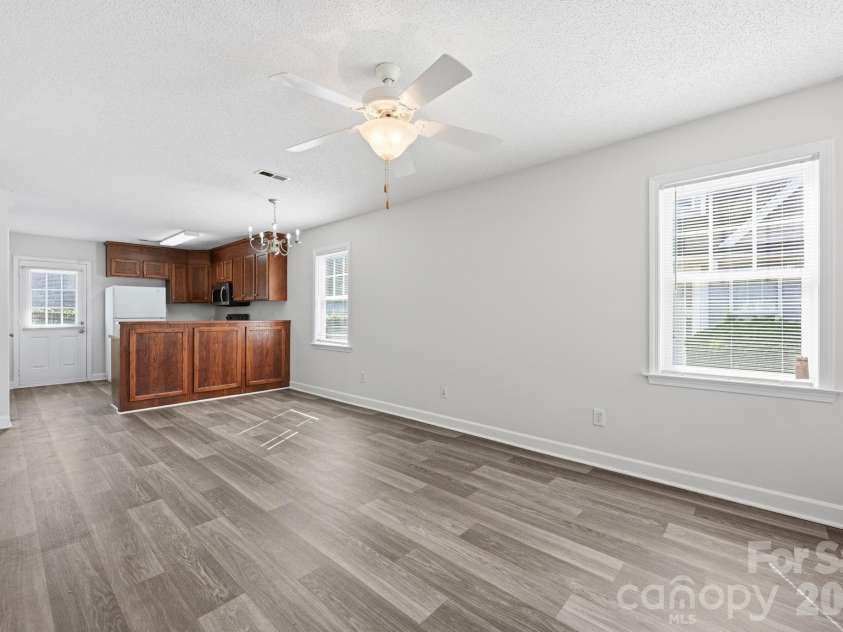 915 Barracuda Avenue, Statesville, NC 28677.  MLS# CAR4383682, YatesRealty ID 25437. Open Floor Plan