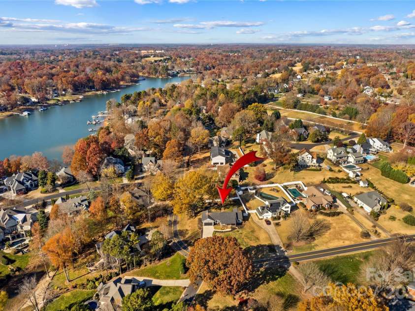 497 Canvasback Road, Mooresville, NC 28117.  MLS# CAR4322713, YatesRealty ID 25439. 