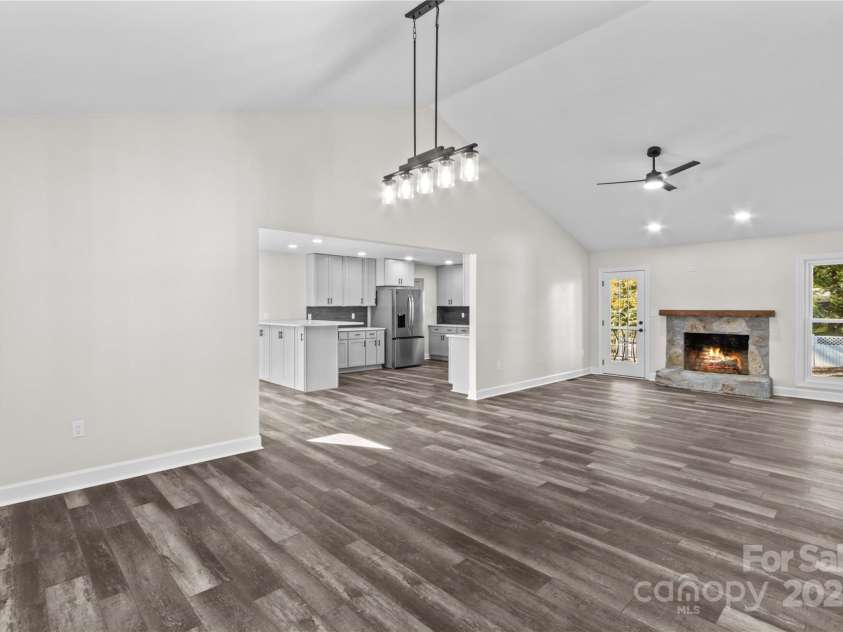 497 Canvasback Road, Mooresville, NC 28117.  MLS# CAR4322713, YatesRealty ID 25439. 