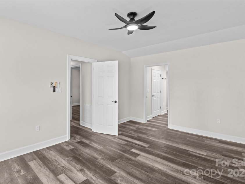 497 Canvasback Road, Mooresville, NC 28117.  MLS# CAR4322713, YatesRealty ID 25439. 