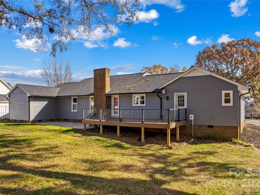 497 Canvasback Road, Mooresville, NC 28117.  MLS# CAR4322713, YatesRealty ID 25439. 
