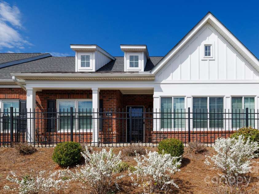 126 Adelaide Way, Rock Hill, SC 29732.  MLS# CAR4235639, YatesRealty ID 2544. 