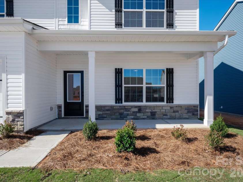 3513 Saddlebred Drive, Gastonia, NC 28052.  MLS# CAR4324592, YatesRealty ID 2544. 