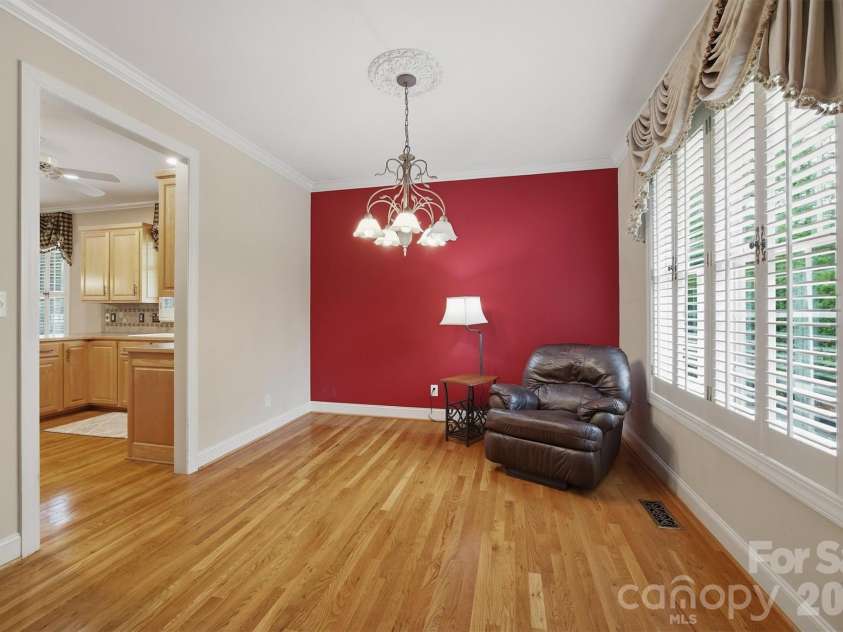 100 Crosscreek Drive, Morganton, NC 28655.  MLS# CAR4341233, YatesRealty ID 25440. 