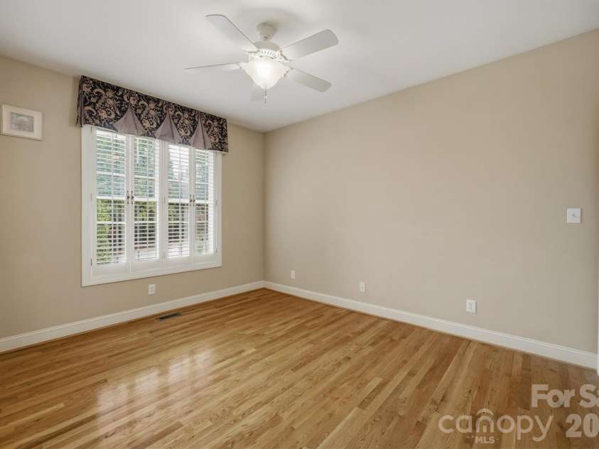 100 Crosscreek Drive, Morganton, NC 28655.  MLS# CAR4341233, YatesRealty ID 25440. 